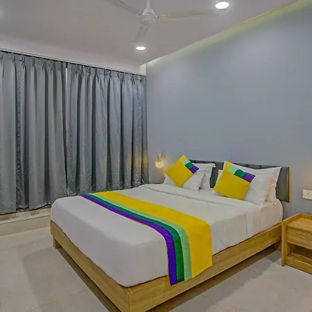 Itsy Hotels Natasha, Vesu, Surat-2
